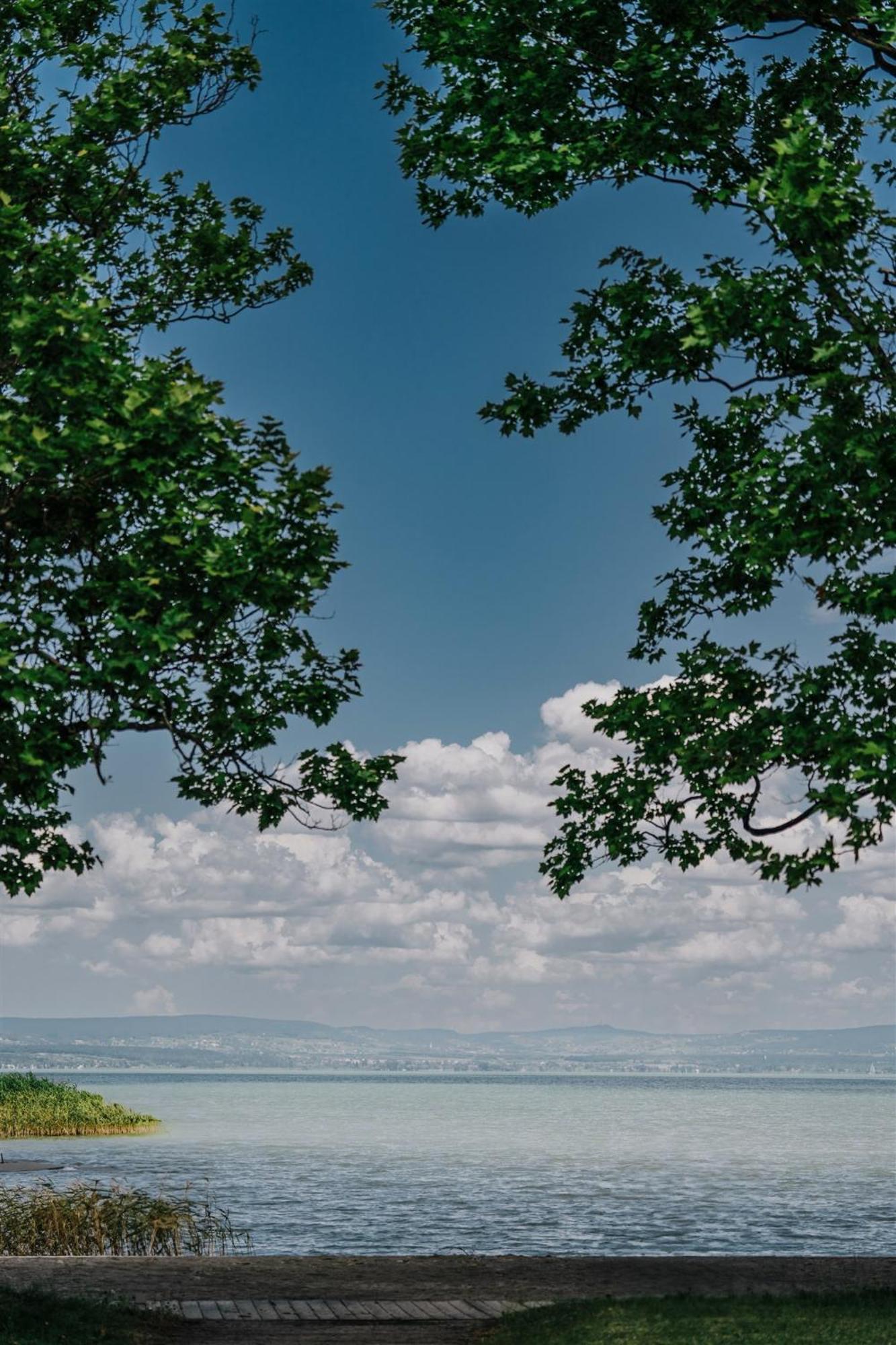 Butique Apartman Grand Balatonlelle Bagian luar foto