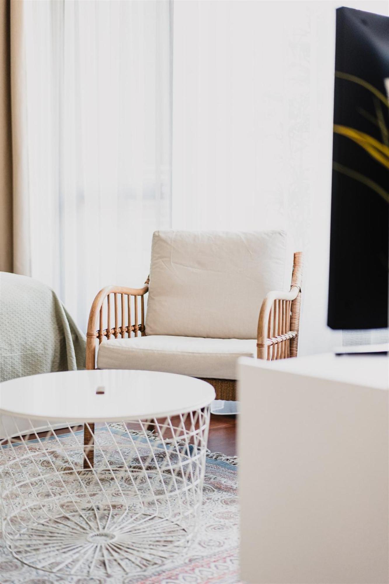 Butique Apartman Grand Balatonlelle Bagian luar foto