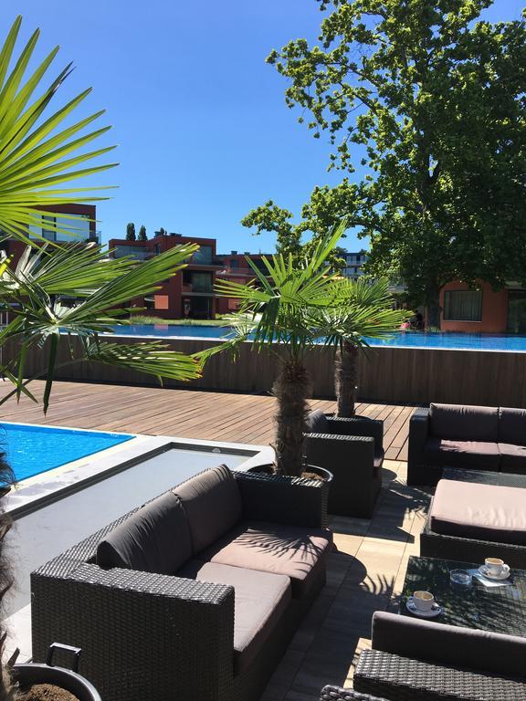 Butique Apartman Grand Balatonlelle Bagian luar foto